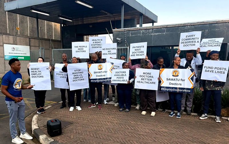FROZEN POSTS: Qualified doctors desperate for jobs as KZN&rsquo;s public hospitals go understaffed